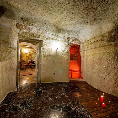 Tuerkan Cave * Nevşehir