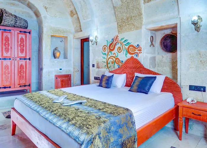 Tuerkan Cave * Nevşehir