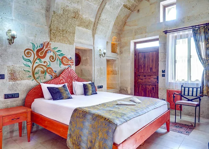 Tuerkan Cave * Nevşehir