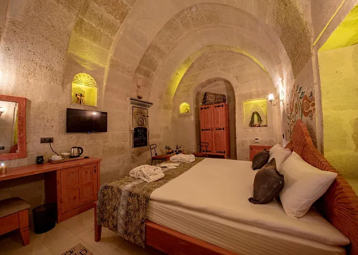 Tuerkan Cave * Nevşehir